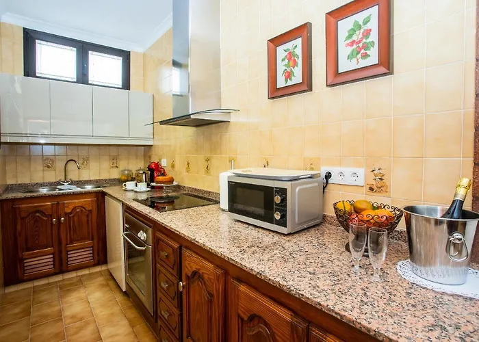 Casa Juana A 50 Metros La Playa Del Reducto Y Wifi Free Holiday home