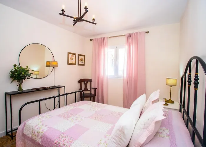 Casa Juana A 50 Metros La Playa Del Reducto Y Wifi Free Holiday home *