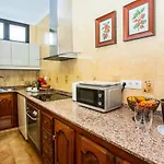 Casa Juana A 50 Metros La Playa Del Reducto Y Wifi Free בית נופש