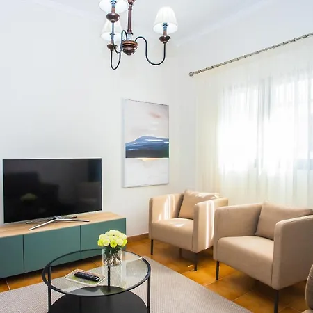 Casa Juana A 50 Metros La Playa Del Reducto Y Wifi Free Nyaraló