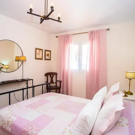 Casa Juana A 50 Metros La Playa Del Reducto Y Wifi Free Дом отдыха *