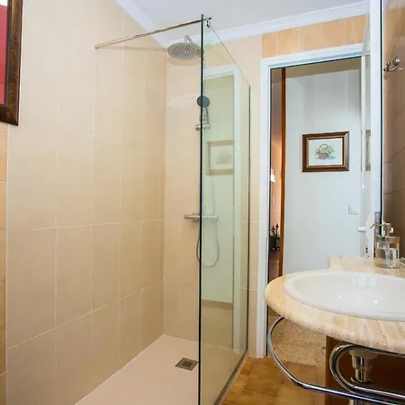 Feriehus Casa Juana A 50 Metros La Playa Del Reducto Y Wifi Free